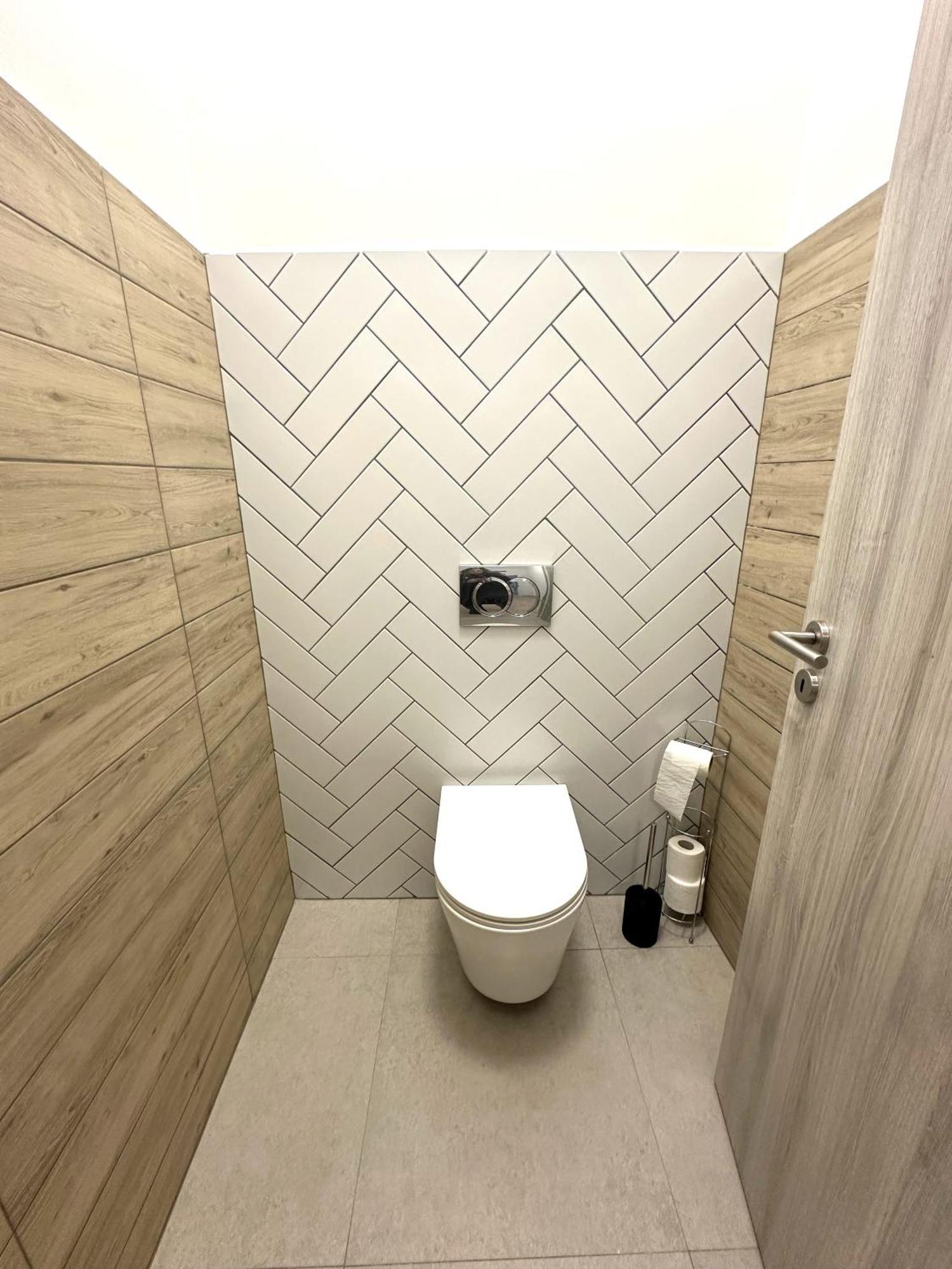 Berzsenyi Apartmanhaz Kaposvar Ngoại thất bức ảnh